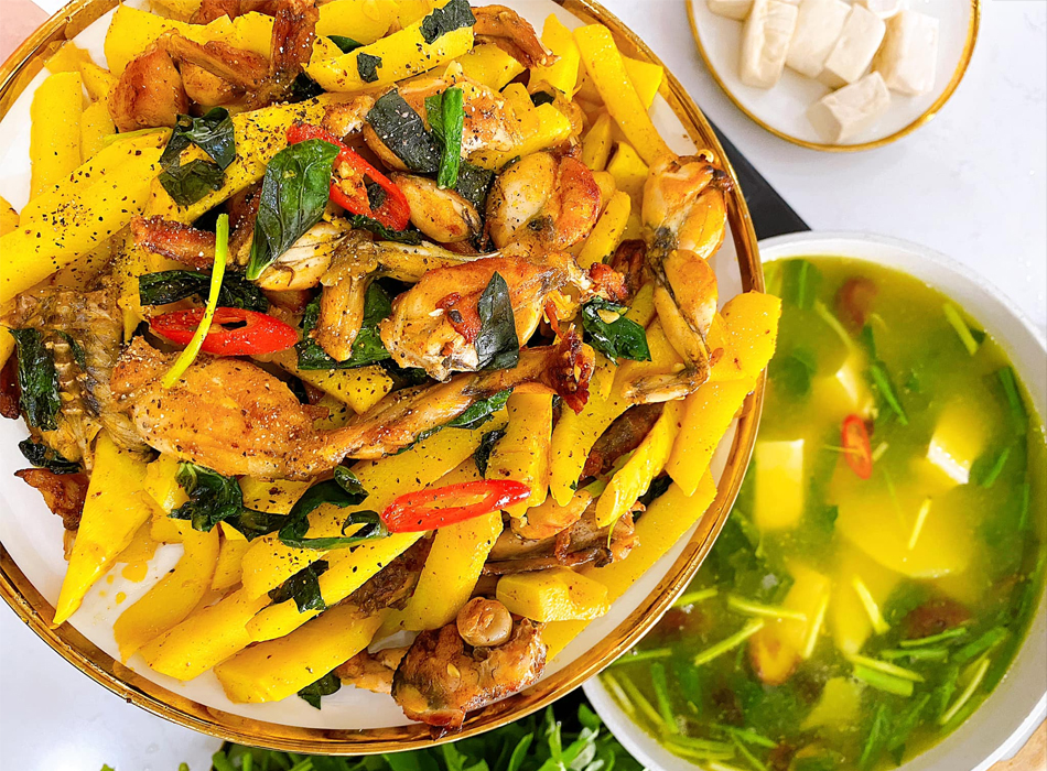 Xào ếch và măng tươi